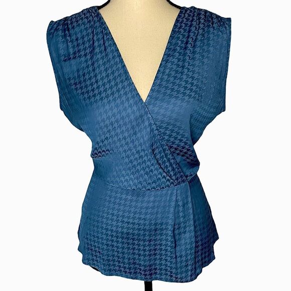 NWOT Chelsea28 Houndstooth Blouse - Picture 2 of 6